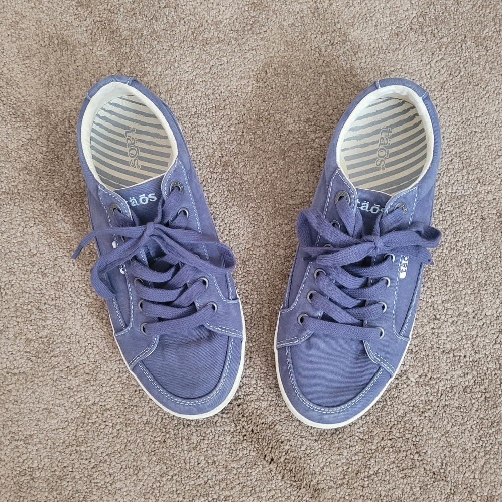 taos moc star 2 distressed canvas women's blue sneakers